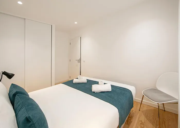 D'el Mar نازاريه